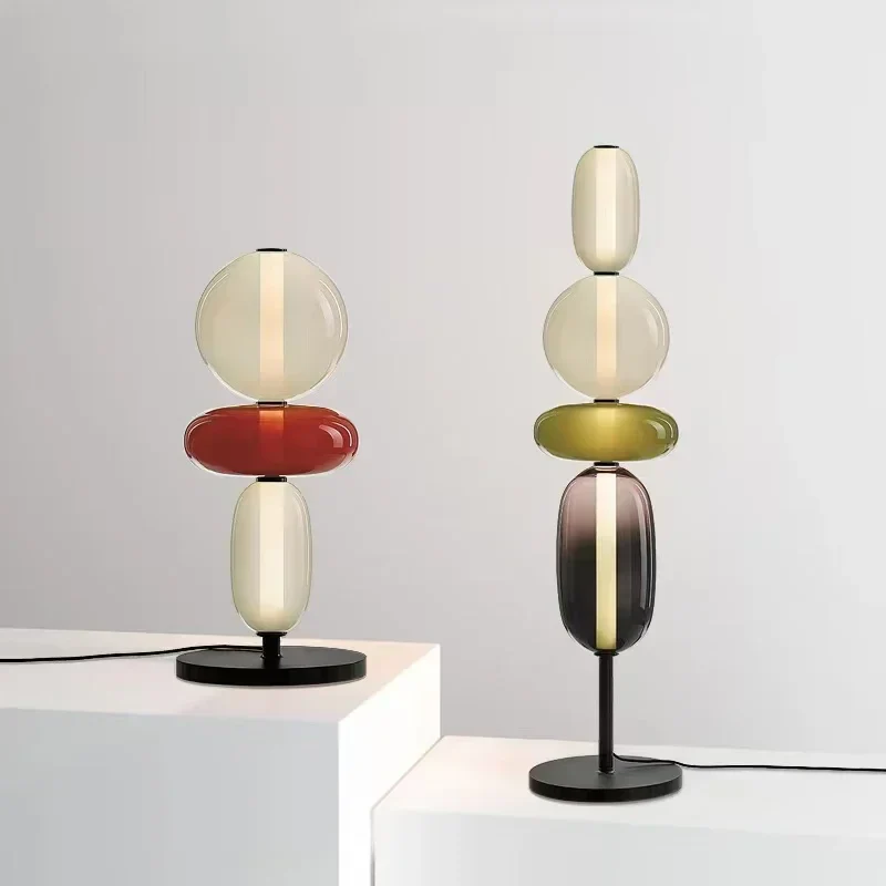 Elegante Stehlampe mit buntem Glas - Image 4