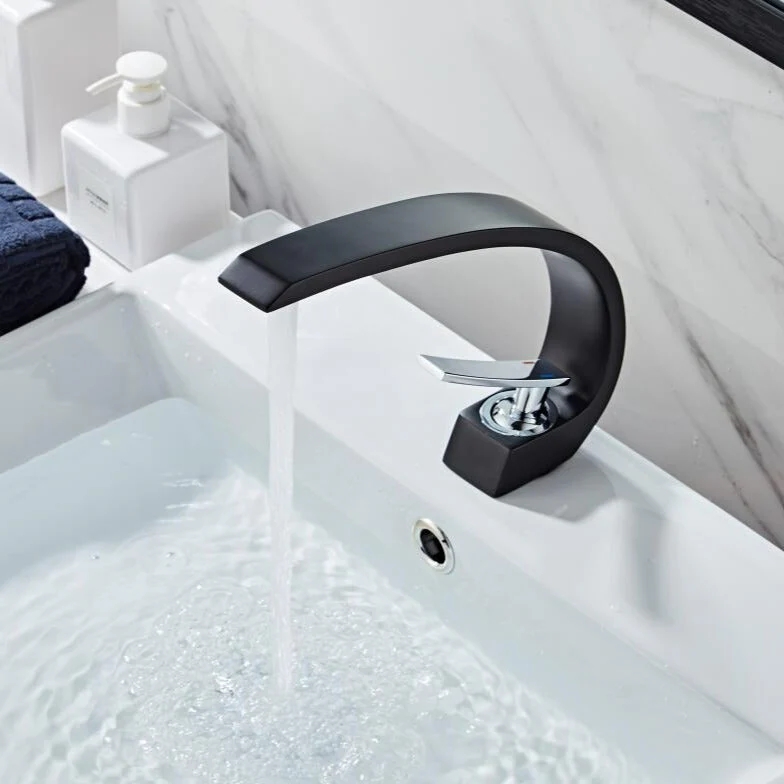 Moderner Badezimmer-Wasserhahn – Stilvoll & Funktional - Image 15