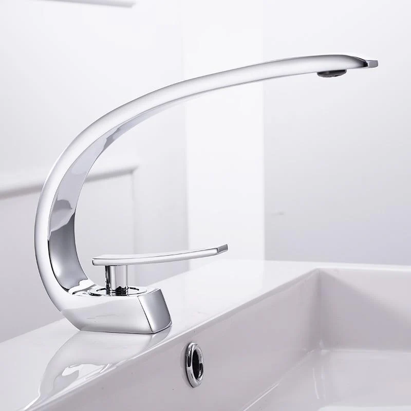 Moderner Badezimmer-Wasserhahn – Stilvoll & Funktional - Image 5